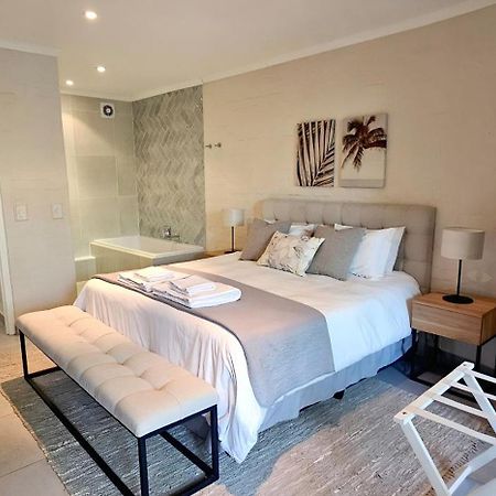 Beautiful Apartment Across From The Beach Cidade Do Cabo Exterior foto