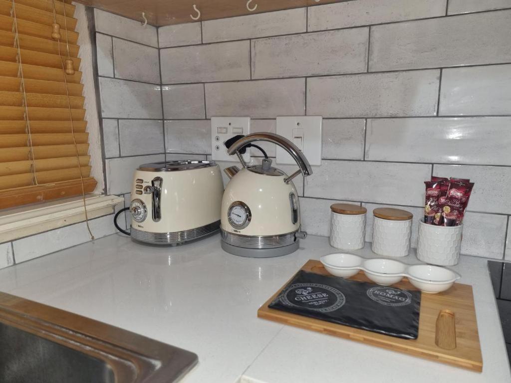 Beautiful Apartment Across From The Beach Cidade Do Cabo Exterior foto